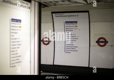 Northern Line Karte Leicester Square Tube Plattform Stockfoto