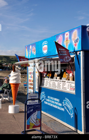 Eis Kiosk auf der Strandpromenade, Swanage, Isle of Purbeck, Dorset, England, Vereinigtes Königreich Stockfoto