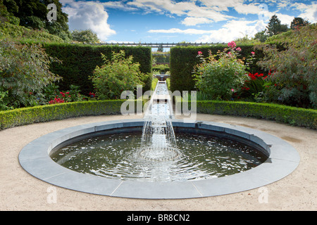 Wasserspiel in Alnwick Castle Gardens northumberland Stockfoto