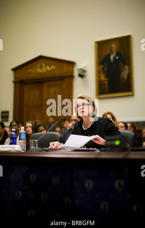 Bildungsministerin Margaret Spellings bezeugt vor dem Ausschuss für Bildung und Arbeit über die Student Loan scan Stockfoto