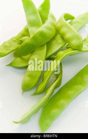 Zuckerschoten, Nahaufnahme, weißer Hintergrund Stockfoto
