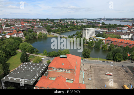 Panoramaansicht von Kiel der Ostsee in Schleswig-Holstein, Rathausplatz, Opernhaus, Kleiner Kiel, Justizministerium, erstellte Oberlandesgericht, Feind Stockfoto