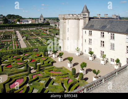 Das Chateau de Villandry, Indre et Loire, Frankreich, der Liebesgarten und der Gemüsegarten Stockfoto