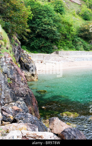 Blick auf die Küstenlandschaft Weg genommen, beim gehen den Küstenweg in South Devon, England, UK. Stockfoto