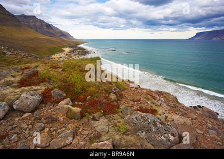 Der Blick über Arnarfjordur von der Selardalur-Route in der West-Fjorde Island, Region Vestfirðir Stockfoto