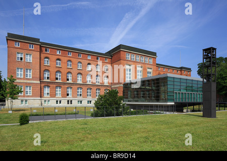 Landeshaus Mit Sitz des Landtages von Schleswig-Holstein in Kiel, Kieler Foerde, Ostsee, Schleswig-Holstein Stockfoto