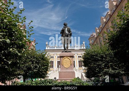 Die Statue der deutsche Dichter Goethe in Leipzig, eine Stadt im östlichen Bundesland Sachsen. Stockfoto