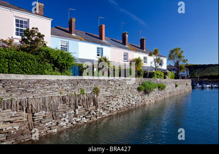 Island Quay und Ferienhäuser, Salcombe, South Hams, Devon, England, Großbritannien Stockfoto