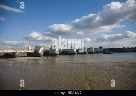 Thames Barrier bei Ebbe Stockfoto