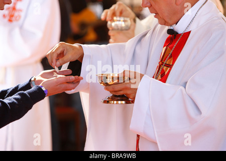 Kommunion während der Messe, World Youth Day, Sydney, New South Wales, Australien, Pazifik Stockfoto