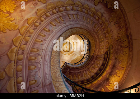 Österreich, Wachau Valley, Melk. 900 Jahre alte barocke Melk Abbey (aka Benediktinerstift). Wendeltreppe. Stockfoto