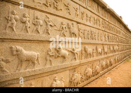 Mahanavami Dibba innerhalb des königlichen Gehäuses in Hampi, UNESCO, Karnataka, Indien Stockfoto