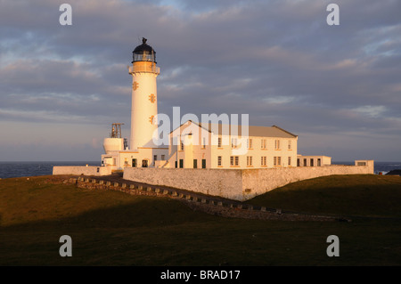 Fair Isle South Lighthouse (der letzte bemannte Leuchtturm in Schottland) Stockfoto