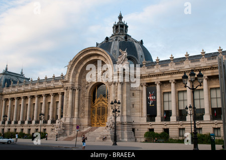 Hauptfassade des Petit Palais, Paris, Frankreich Stockfoto