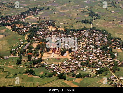 Luftaufnahme des Wat Phra, die Luang, Provinz Lampang, Thailand, Südostasien Stockfoto