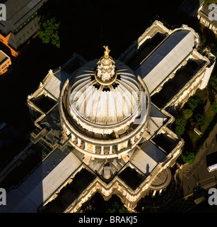 Luftaufnahme von St. Pauls Cathedral, Ludgate Hill, City of London, London, England, Vereinigtes Königreich, Europa Stockfoto