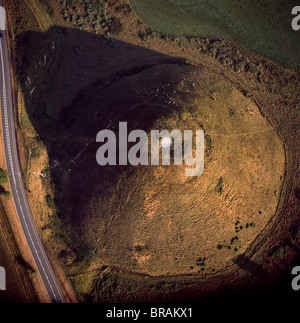 Luftaufnahme von Silbury Hill, einem prähistorischen menschengemachten Kreide und Lehm Hügel in der Nähe von Avebury, UNESCO, Wiltshire, England, UK Stockfoto