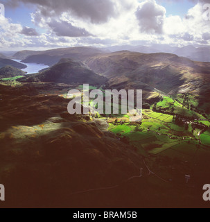 Luftaufnahme des Tals nördlich von Thirlmere, Nationalpark Lake District, Cumbria, England, Vereinigtes Königreich, Europa Stockfoto