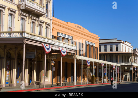 2nd Street in Old Town Sacramento, California, Vereinigte Staaten von Amerika, Nordamerika Stockfoto