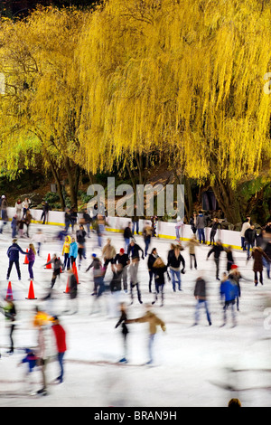 Wollman Eisbahn im Central Park in Manhattan, New York City, New York, Vereinigte Staaten von Amerika, Nordamerika Stockfoto