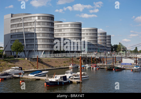 Innenhafen (Innerhafen) Duisburg, Nordrhein-Westfalen, Deutschland. Stockfoto