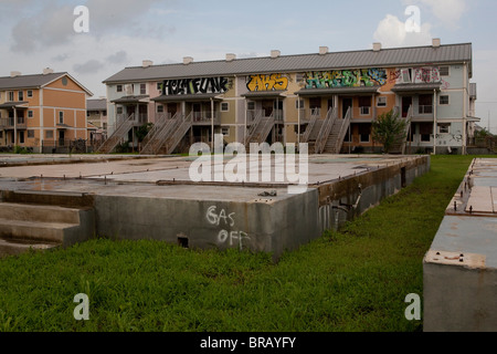 Verseuchte Gehäuse in New Orlean Ninth Ward Nachbarschaft. Stockfoto