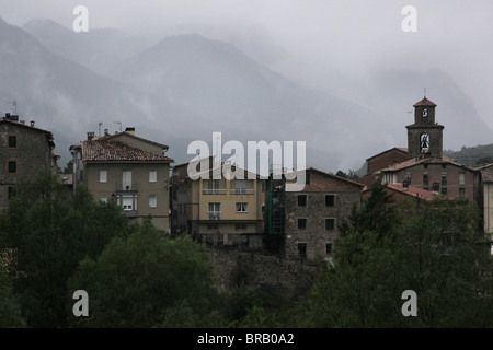 La Pobla de Lillet Tal Bergdorf in Serra Del Cadi Berge Pyrenäen Katalonien Spanien Stockfoto