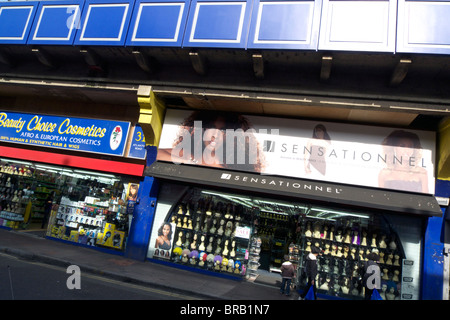 Vereinigtes Königreich South London Brixton Atlantikstraße Sensationnel Perücke und Erweiterung-shop Stockfoto