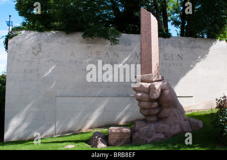 Jean Moulin Gedenk-Skulptur, Chartres, Frankreich Stockfoto