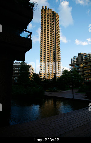 Lauderdale-Turm auf der Barbican Estate, City of London, UK Stockfoto