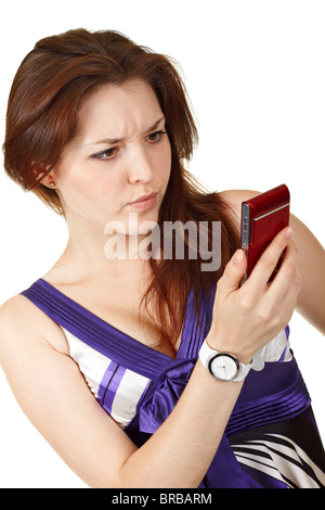Junge schöne Frau lesen sms Stockfoto