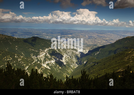 Blick über die Abruzzen von der Blockhaus in der Nähe von Chieti, Italien. Stockfoto