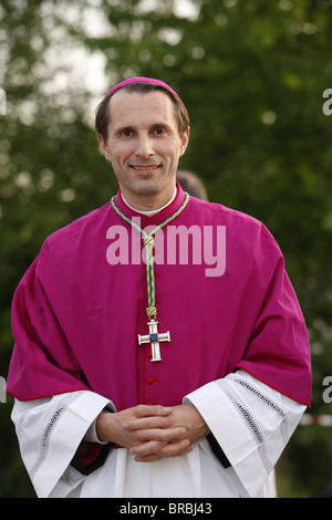 Bischof, traditionalistische katholische Wallfahrtsort, Gas, Eure-et-Loir, Frankreich Stockfoto