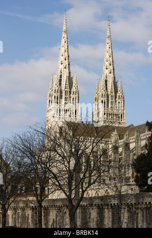 Kathedrale Saint-Corentin Turmspitzen, Quimper, Finistere, Bretagne, Frankreich Stockfoto