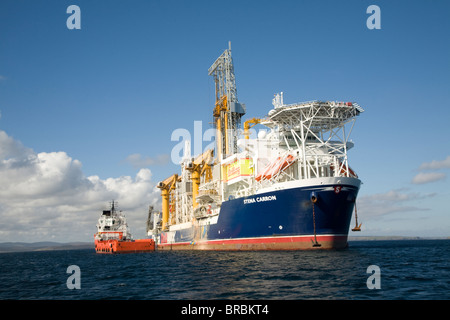 Stena Carron Öl bohren Schiff auf geostationären Liegeplatz im Bressay Ton aus Lerwick, Shetland Islands, Schottland, Großbritannien Stockfoto