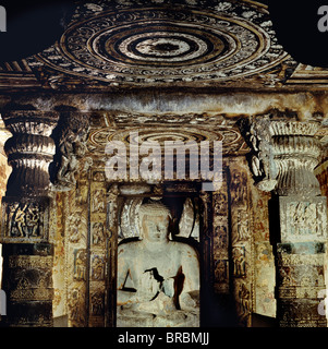 Detail aus buddhistischen Höhle Nr. 2, Ajanta, UNESCO-Weltkulturerbe, Maharashtra, Indien Stockfoto