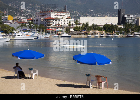 Tlacopanocha Strand in Altstadt Acapulco, Bundesstaat Guerrero, Mexiko Stockfoto