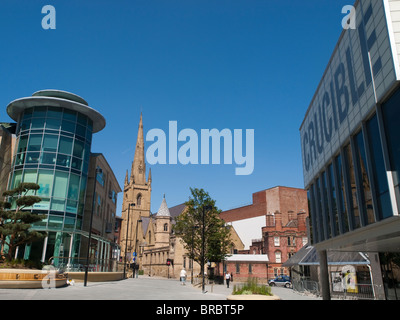 Schmelztiegel-Ecke im Tudor Platz, Sheffield City Centre South Yorkshire England UK Stockfoto