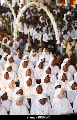 Katholische Messe in Lome, Togo, Westafrika Stockfoto