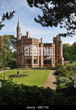 Saltwell Türme. Das viktorianische Haus, gebaut von der Glasmalerei Designer William Wailes, wurde 1862 fertiggestellt. Gateshead. Stockfoto