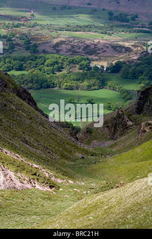 Blick über Wasdale in Richtung von Buckbarrow Greathall Gill Whin Rigg Illgill Kopf, Lake District, Cumbria England Stockfoto