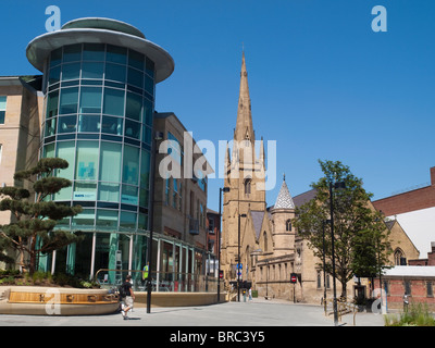 Schmelztiegel-Ecke im Tudor Platz, Sheffield City Centre South Yorkshire England UK Stockfoto