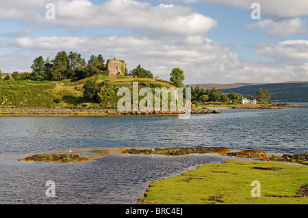 AROS Castle auf der Isle of Mull über die Mündung des Flusses Aros.  SCO 6709 Stockfoto