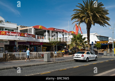 dh PUERTO DEL CARMEN LANZAROTE Urlaub Resort McDonalds Hamburger restaurant Stockfoto