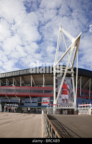 Cardiff (Caerdydd), Glamorgan, South Wales, UK. Millennium-Stadion Fußball und Rugby Veranstaltungsort mit Foto von Gavin Henson Stockfoto