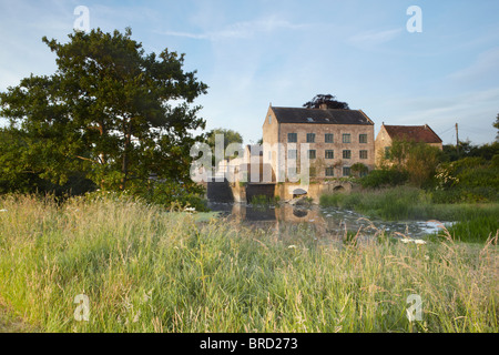 Thorney Mill auf den Fluß Parrett in der Nähe von Kingsbury Episcopi auf der Somerset Levels Stockfoto