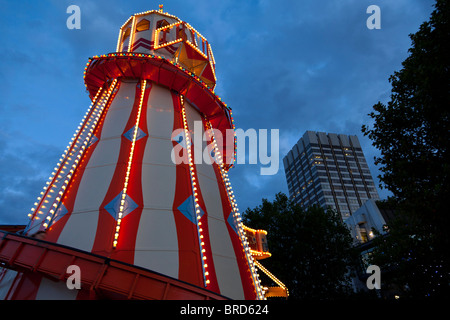 Helter Skelter Thames Festival der Bürgermeister ist London, England, UK. Stockfoto