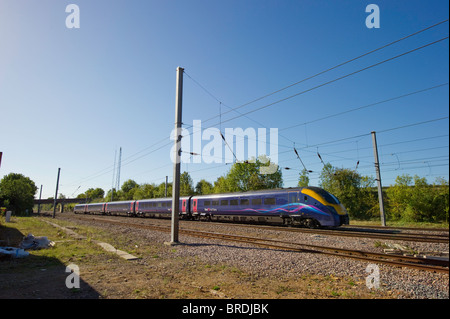 Ersten Rumpf Züge Klasse 180 Adelante geht nördlich an Little Bytham, Lincolnshire. Stockfoto