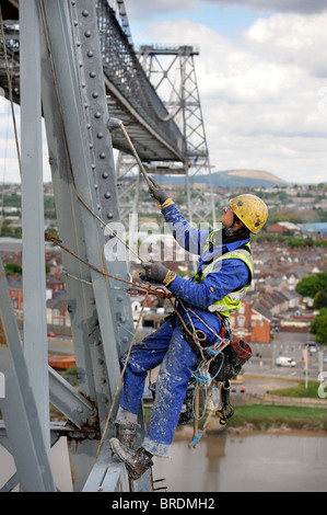Sanierung von der Schwebefähre Newport in S Wales. Die Überfahrt, die überspannt den Fluss Usk wurde 1902-1906 erbaut und ist sein Stockfoto