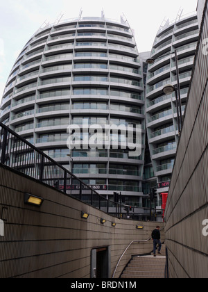 Bezier Apartments in der Old Street, London, Großbritannien – im Herzen des Silicon Roundabout, Londons blühendem Technologie- und Web-Business-Zentrum Stockfoto